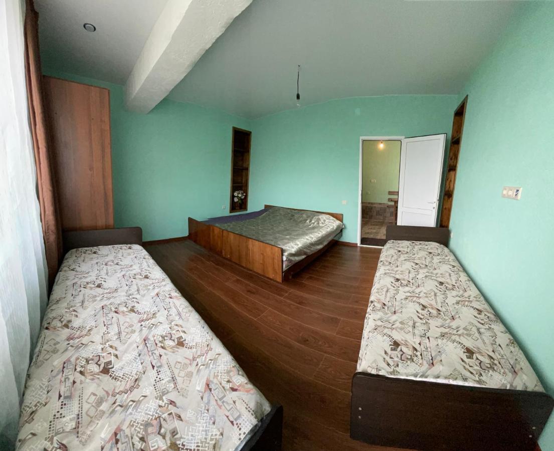 Guesthouse On Sovhoznaya 18 Gagra Esterno foto